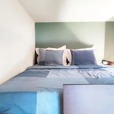 Apartment As Acropolis